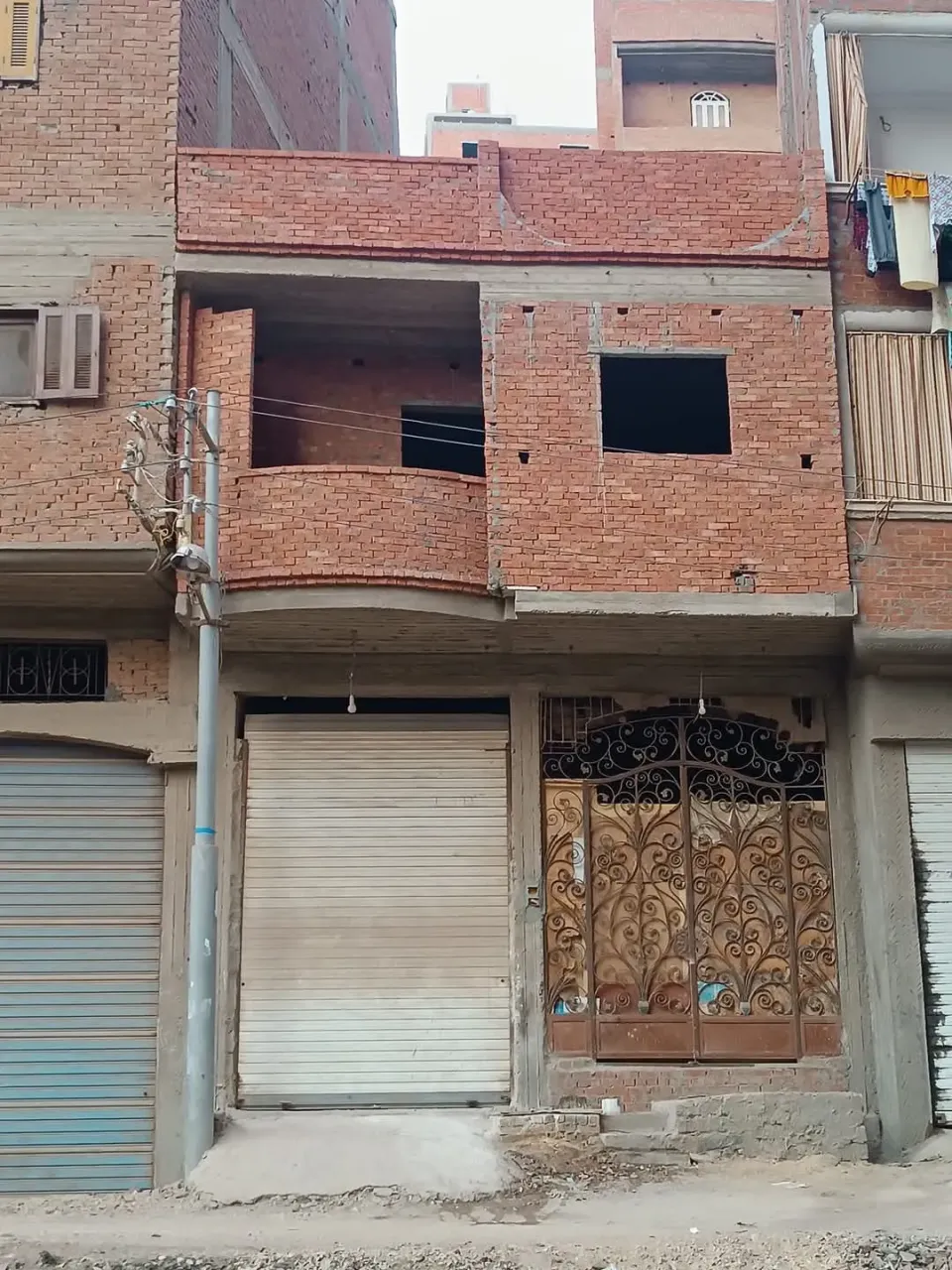 منزل للبيع. من المالك المنشيه الجديده بجوار الموقف