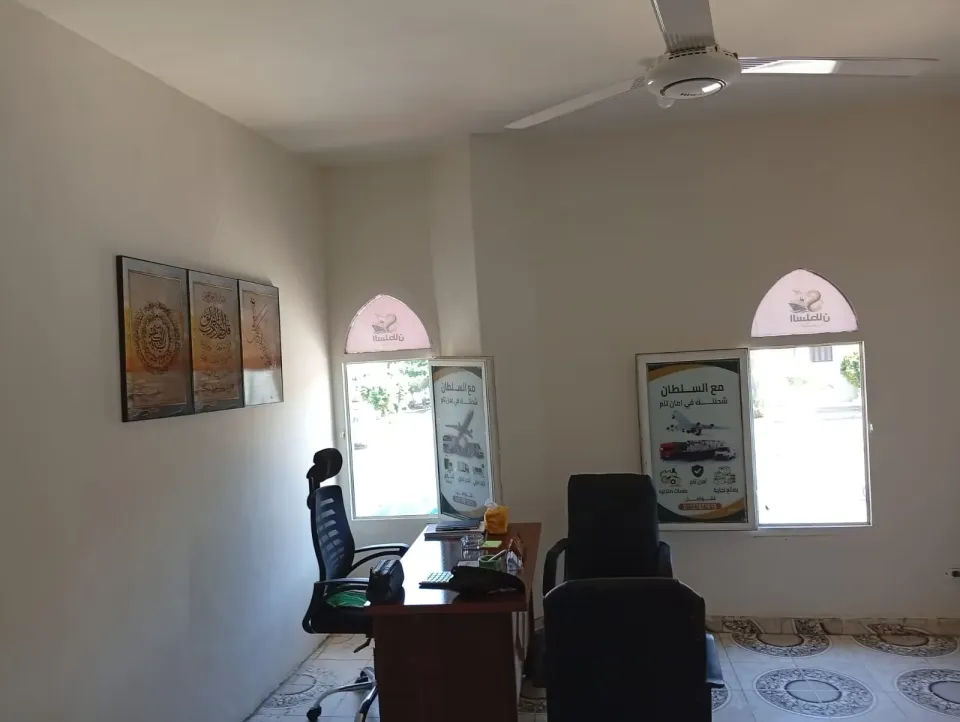 محلات ومكاتب للبيع في مدينة العبور