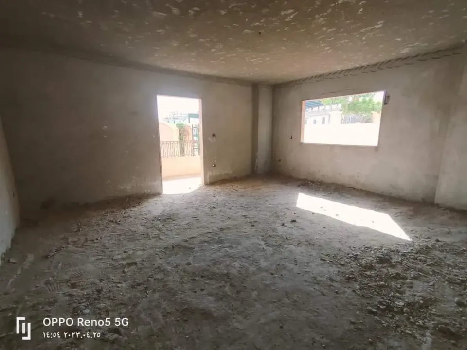 شقة بمدينه العبور