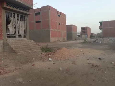 لبيع قطعه ارض مساحه ١٢٥متر واجهه غربيه