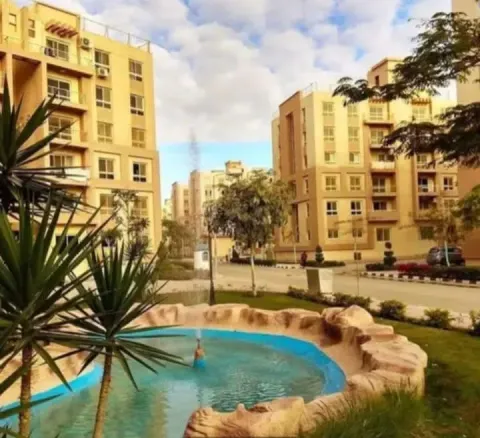 شقةفاضيه للايجار كمبوند دجله جاردنز حدائق اكتوبر 🍂دور تالت -