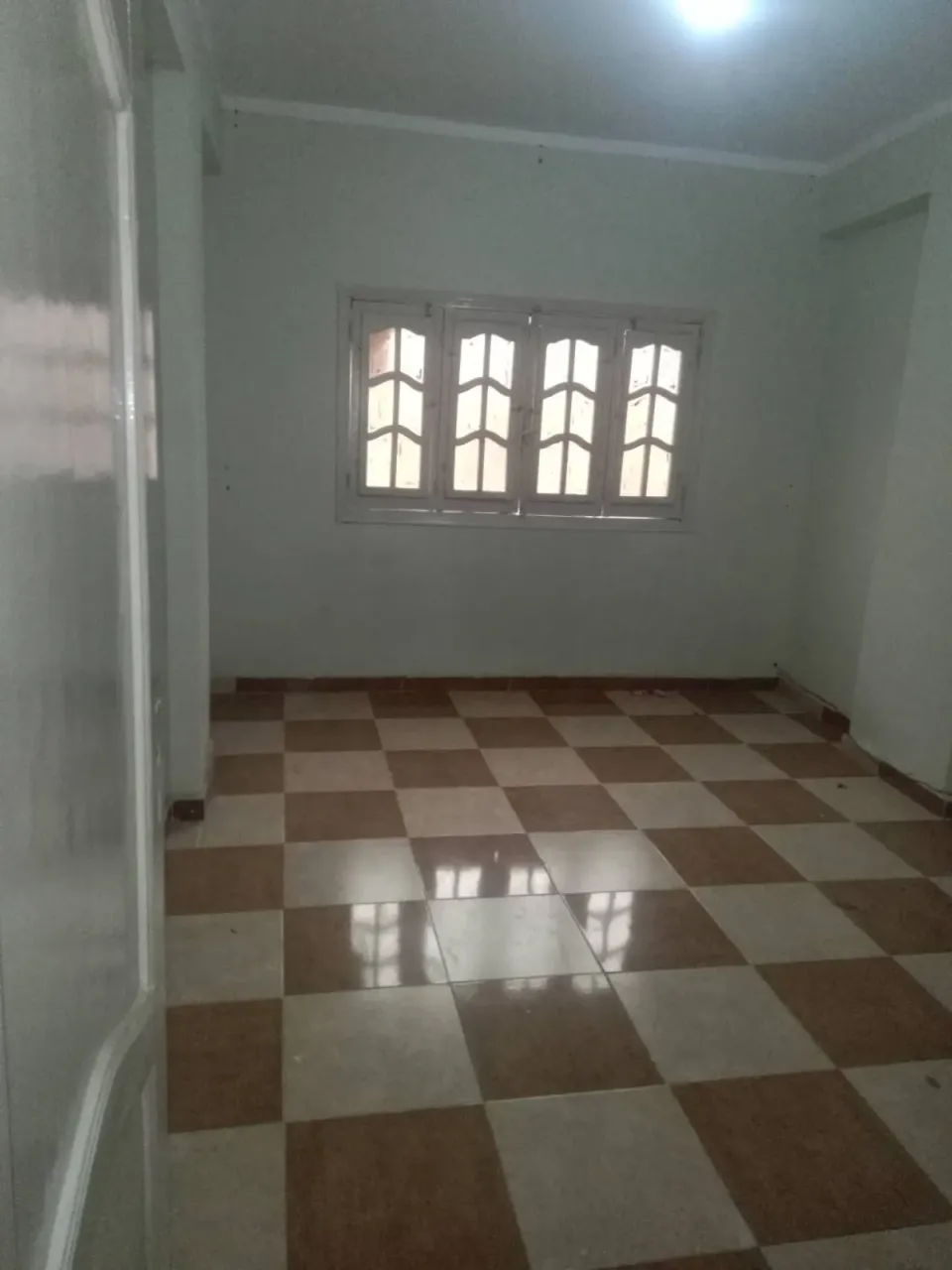 Apartment For Rent in Esbeeco