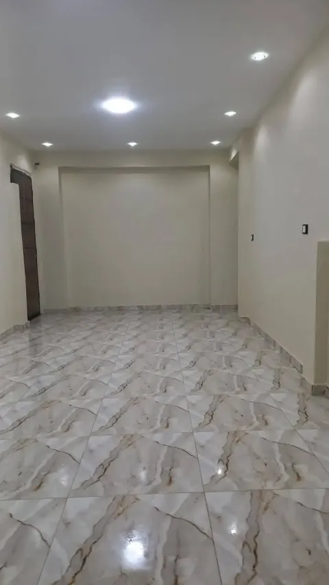 مساحة ١٣٠ متر ف العقد. حصة ف الارض..