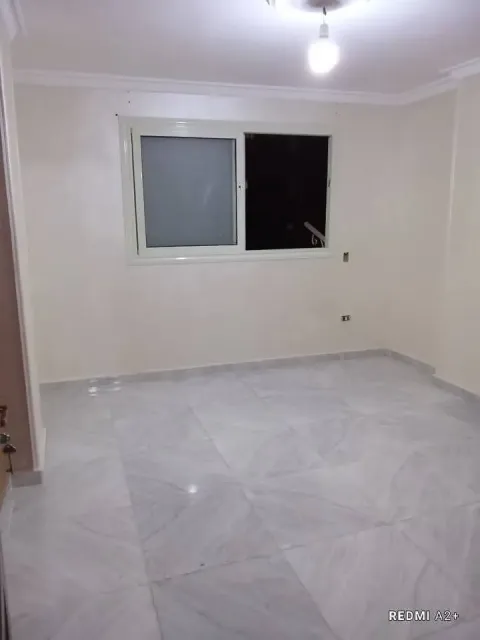 شقه للايجار3500ج مصريين أو سودانيين الزيتون الغربيه