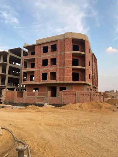 للبيع عماره باحي الرابع