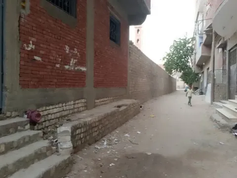 لبيع قطعه ارض مساحه ١٠٠متر اول شارع احمد عرابي