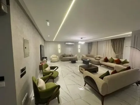 للبيع بشارع ميشيل باخوم بجوار نادى الصيد