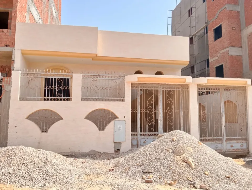 بدروم وارضي للبيع متسلم للجهاز حي سادس مدينة بدر