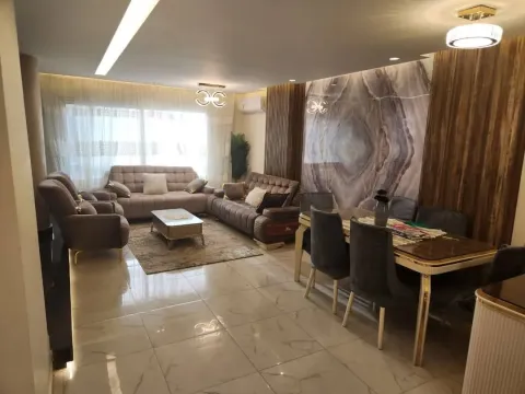متاح شقه للبيع تشطيب الترا سوبر لوكس