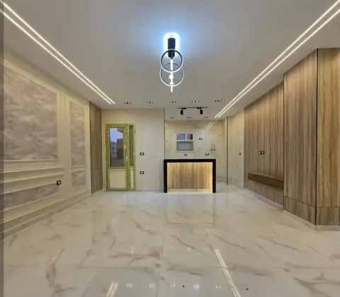 Apartment For Sale in Hadayek Al Ahram