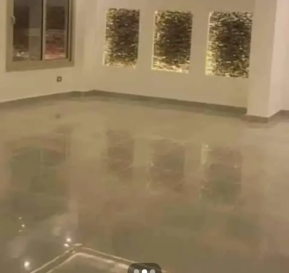 شقق للبيع جانبي باريس ببرج مميزبه كل الخدمات والمرافق
