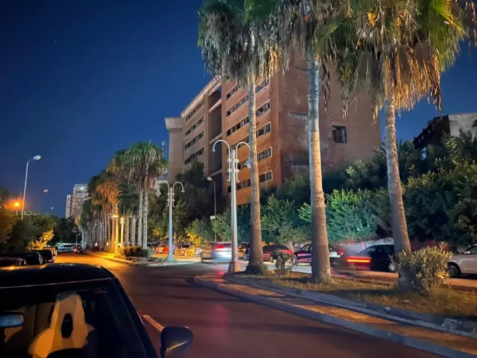 شقه في شارع البرت الاول