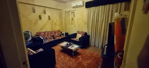 شقة فاخرة مفروشة بالكامل للإيجارالياسمين فيلات.التجمع الاول