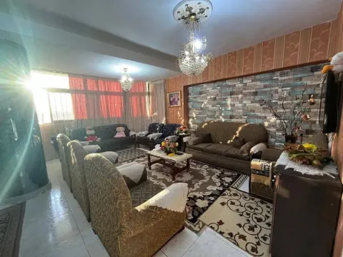 شقة للبيع كامب شيزار شارع الجريتلي