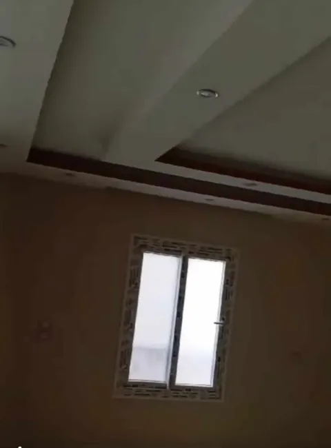 شقةللايجار رئيسى حى الجامعة ٣غرف و٣رسبيشن وحمام ومطبخ