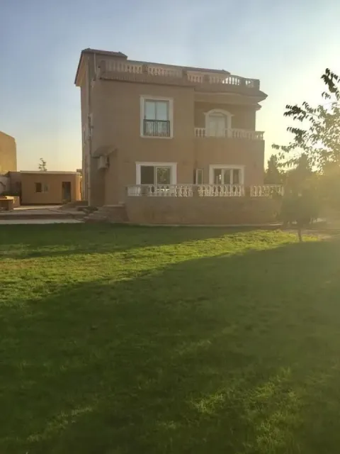 فيلا للبيع في الكومبوند الاروبي