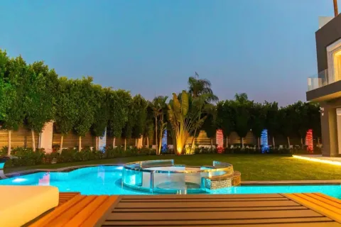 🏡 ڤيلا راقية في كمبوند اليجريا — الشيخ زايد