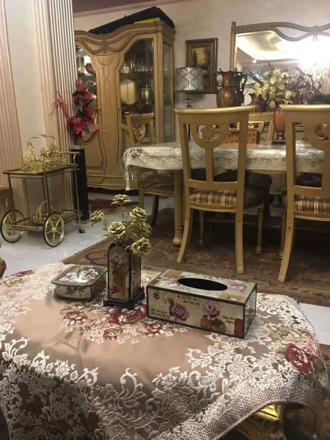 للبيع بحدائق الاهرام ارضي مرتفع واجهه أفرادومدخل سيارات205م