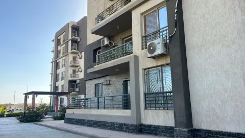 شقة للإيجار بجنة أكتوبر موقع متميز