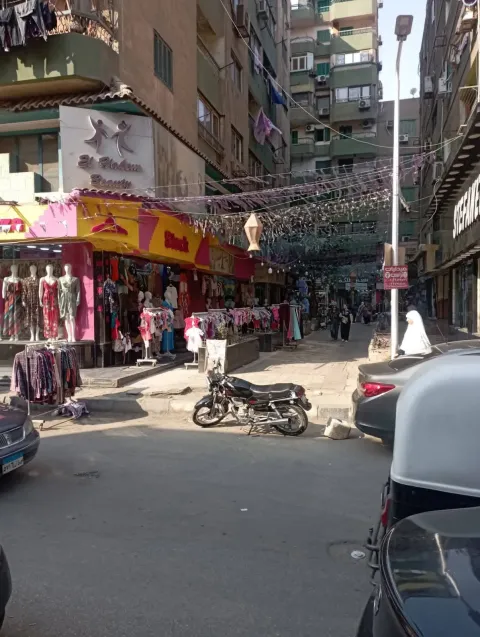 سراديب ومخازن للبيع في حدائق القبة