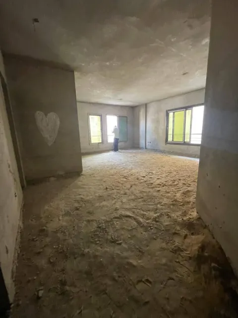 شقه للبيع