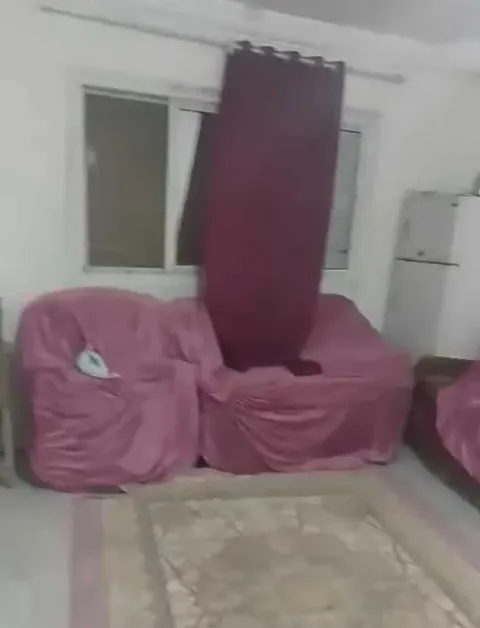 شقه للايجار مفروش ف اول فيصل اسانسير الدور الثاني