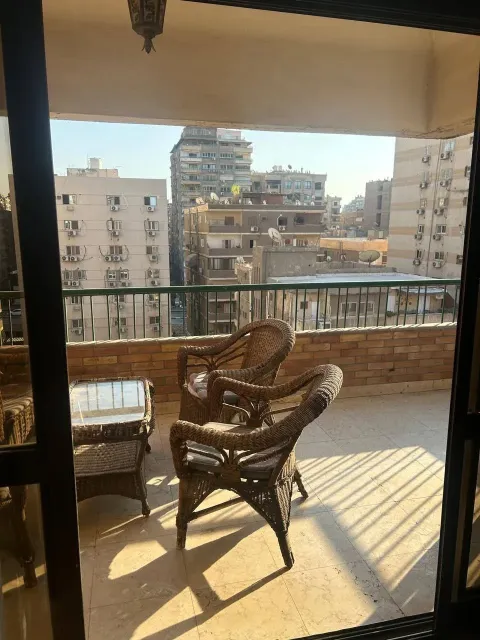 شقة للبيع بمدينة نصر – شارع متفرع من عباس العقاد