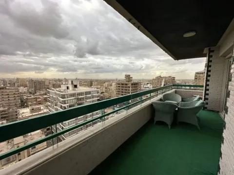 شقه للبيع في عباس العقاد الرئيسي موقع مميز