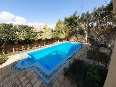 فيلا للبيع كمبوند القطامية هيلز التجمع