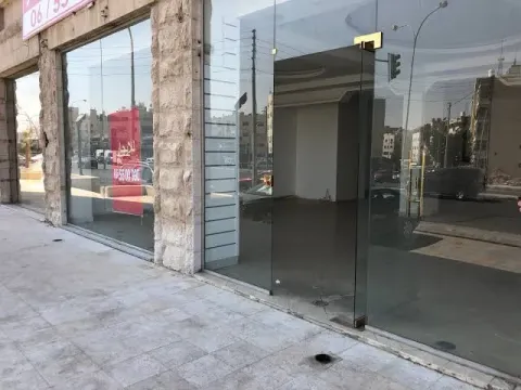 لعشق الاستثمار معايا محلات ب٢مليون وبس