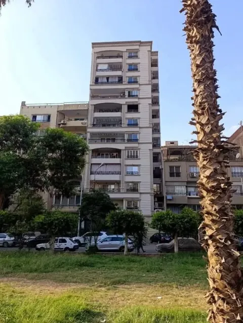 لسرعة البيع🏡 شقة للبيع 🏠 ف أرقى شوارع النزهة الجديدة