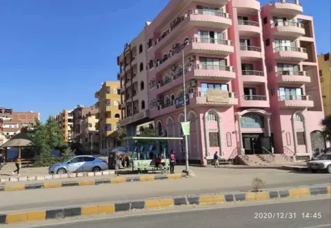 شقه للبيع