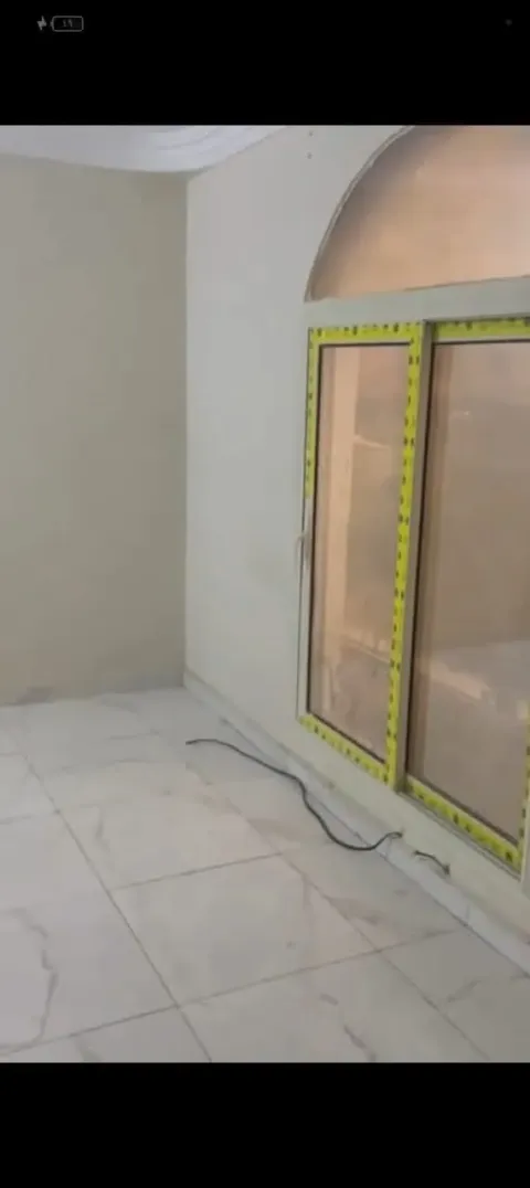 شقة200م للايجار بالمنطقة العاشرة بمدينه نصر