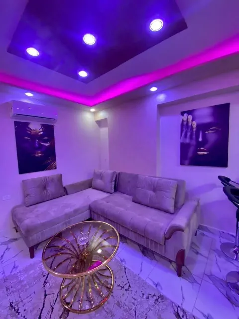 استوديو مفروش للايجار ميدان الساعة/ اول عباس العقاد