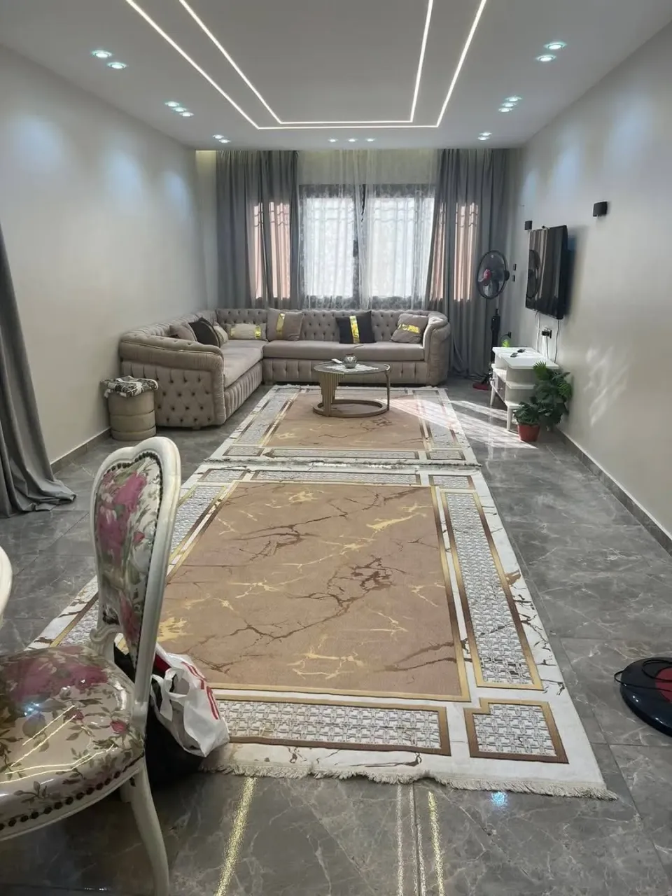 شقة للايجار مفروشة🌻🌻 ١٧٠متر ٣غرف واتنين حمام