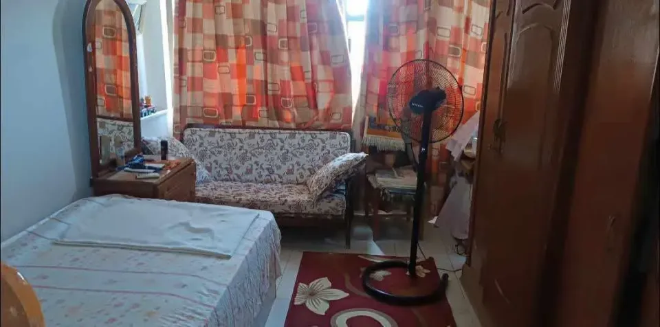 شقه للبيع بمصر الجديده بالخليفه المأمون مساحه 125متر