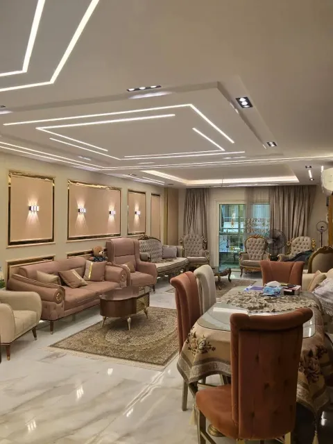شقة200م فابراج الصفوة باللبيني هرم علي الشارع الرئيسي 🛣️😍