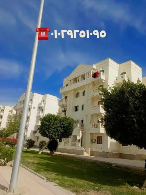 📢شقه فى الاسكان الحر أسيوط الجديده مفروشه ومتاجره طلبه
