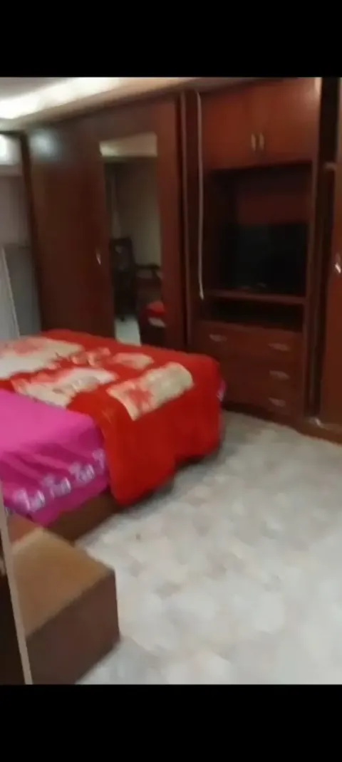متاح شقه عند مترو البحوث بالدقي
