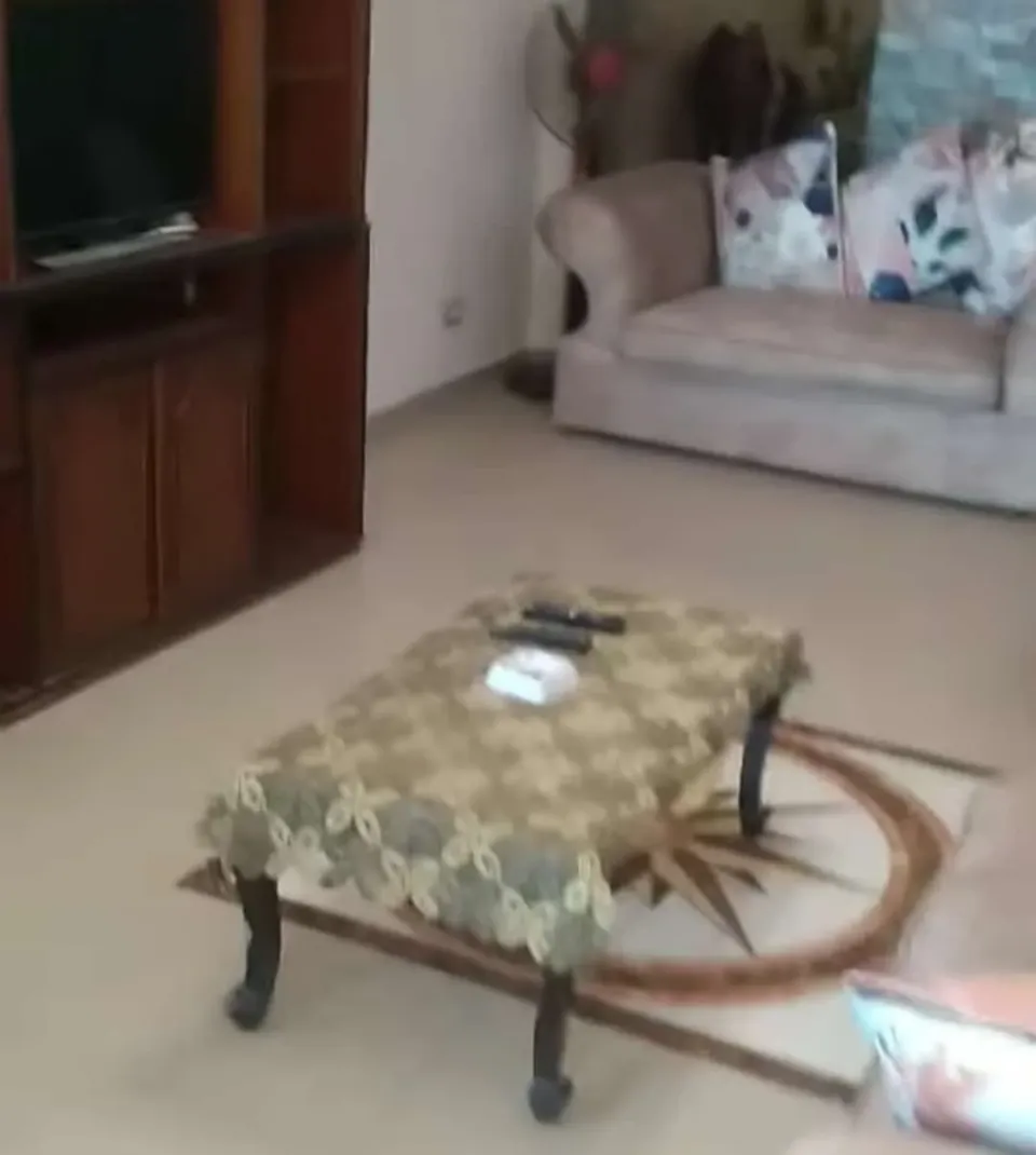 شقة مفروشة فندقية فاخرة على البحر مباشر بسعر لا ينافس
