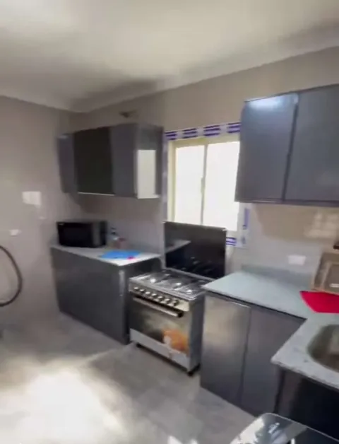 شقه لايجار موقع رائع جدا جدا ميدان سفنكس المهندسين٣غرف نوم