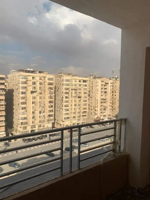 شقة للبيع بزهراء المعادي