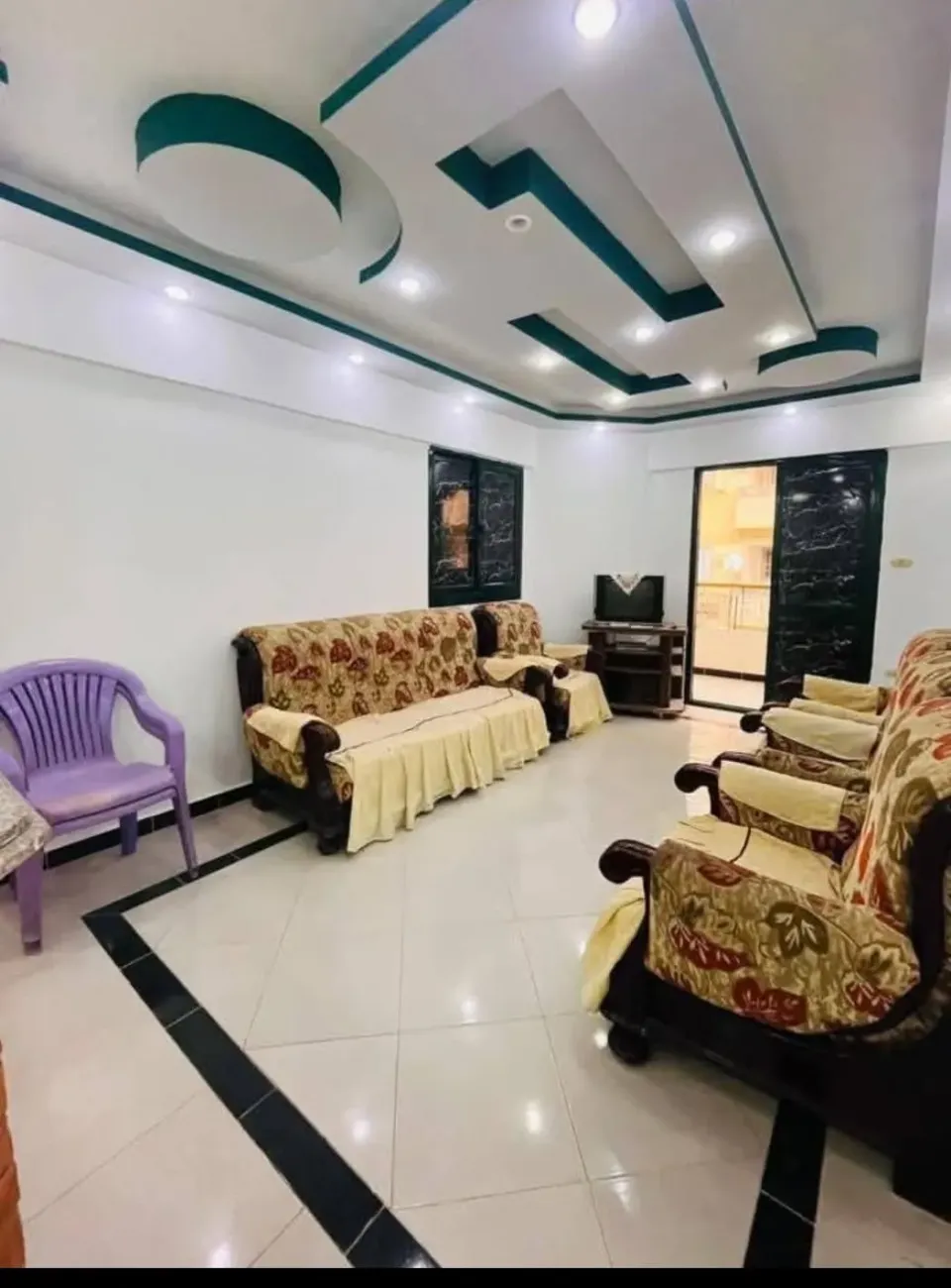 شقة للبيع بالعفش ولا اجهزه كهربائيه بالإسكندرية العجمي