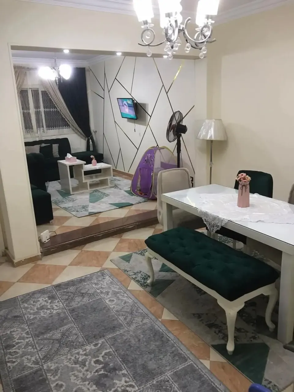 شقةللبيع كاش تنفع سكني او استثماري رابع بلكونه واخير