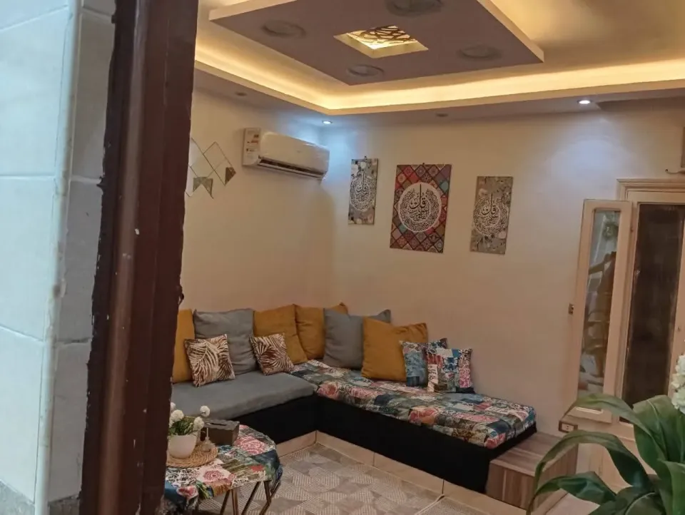 شقه للبيع دور تانى سوبر لوكس شارع نعمان جمعه مدينةالعبور