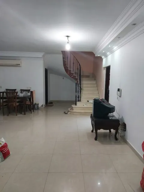 بيت فى احسن منطقة متفرع من اللبينى هرم