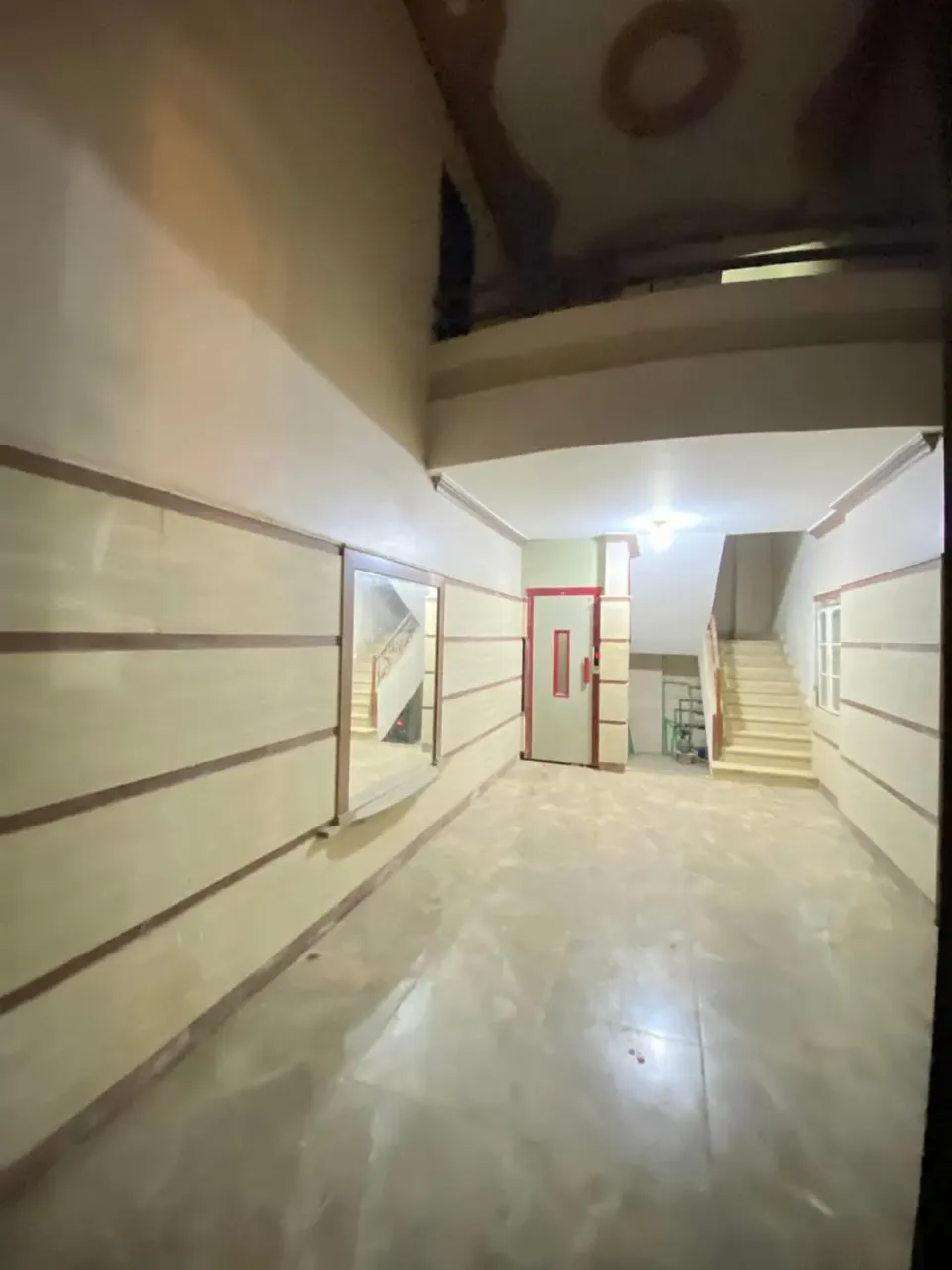 شقه لبيع 🏠👌 جانبي حي الجامعه 😎 ١٣٥ م