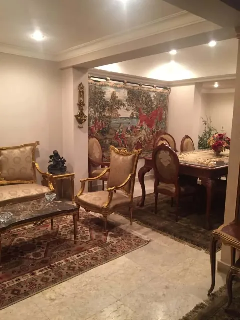 المهندسين ميدان لبنان مساحة الشقة 155مترالدور الخامس يوجد 2 مصعدعمارةجديدة