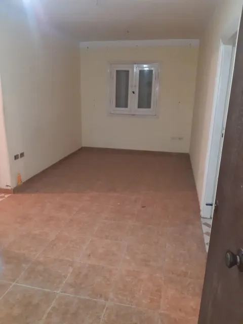 شقةقانون جديد جانبي من محمد عسكر والزهراء عين شمس