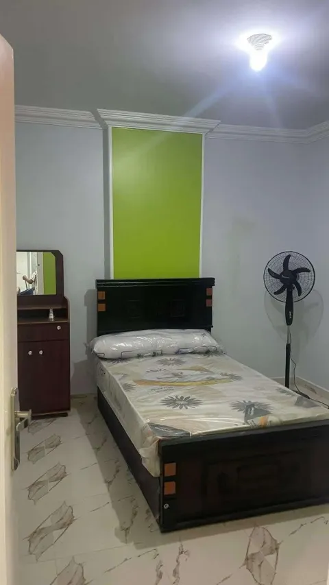 متاح غرفه سنجل فى شقة شباب